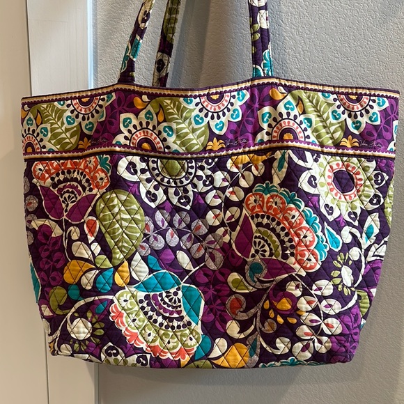 EUC Vera Bradley Brand Colorful Floral Patterned Shoulder Bag Purse Tote Bag main image 3